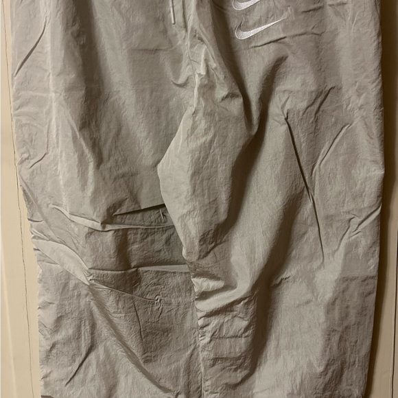 Nike Swishy pants XXL Champagne - Picture 2 of 2
